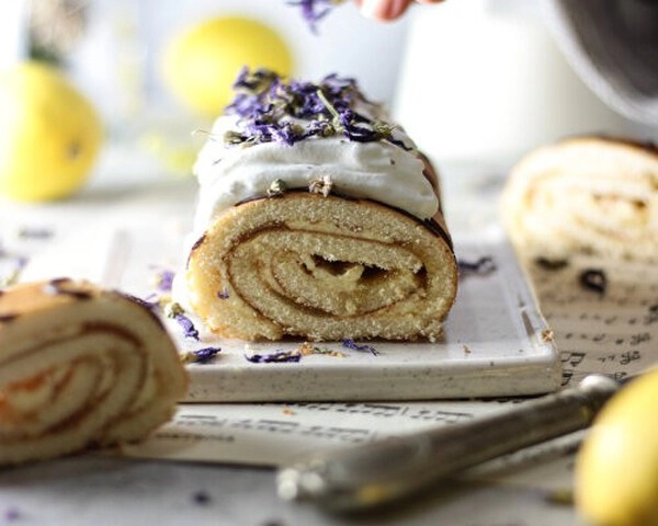rollo de crema de limón